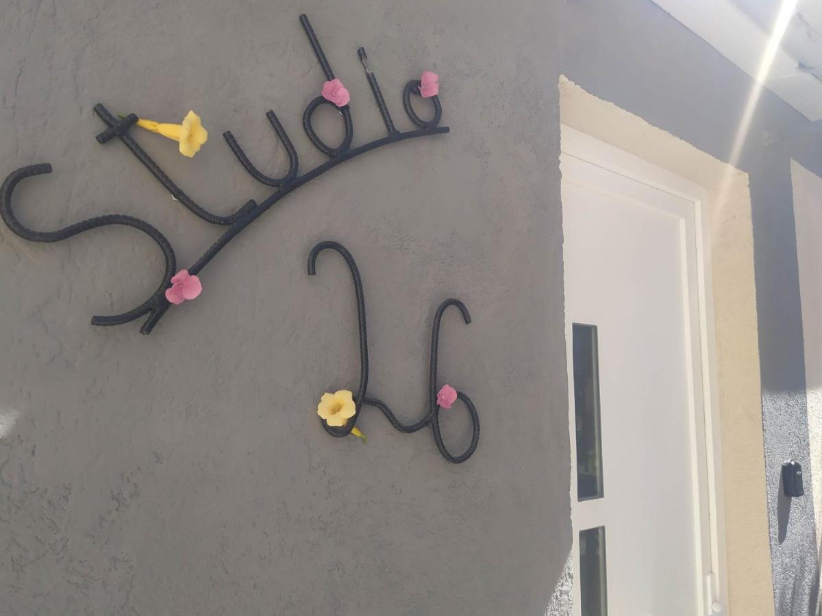 Studio 26 Vic-le-Comte ภายนอก รูปภาพ
